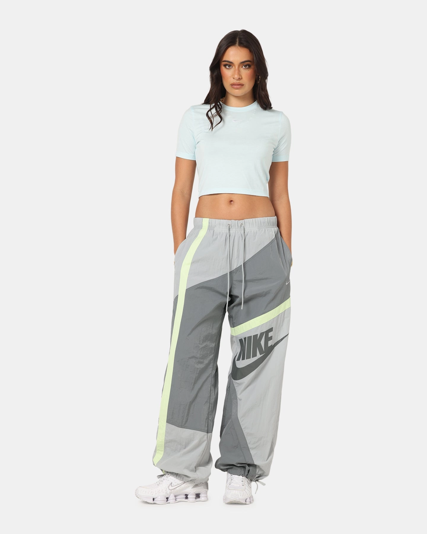 Stretchable Design Nike Women's Sportswear Mid-Rise Street Woven Open-Hem Pants Smoke Grey