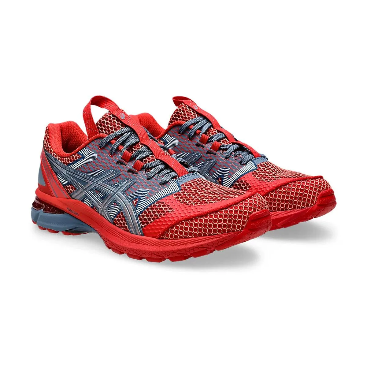 US4-S GEL-Terrain 'Classic Red Wood Crepe' Sporty Casual Traction Control