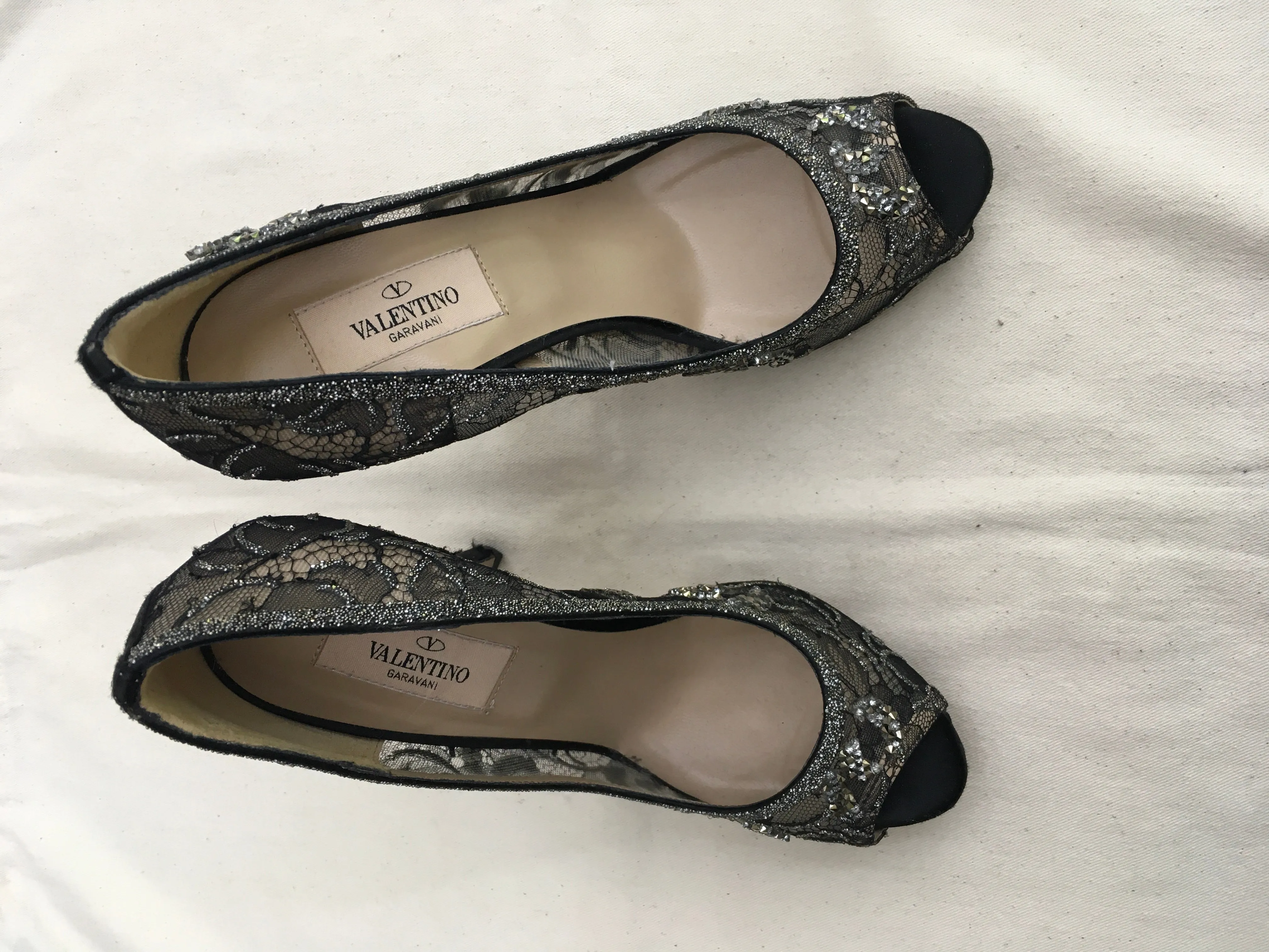 Valentino Women's Black Crystal Lace Platform Pump Shoes Size 36 UK 3 US 6 ladies