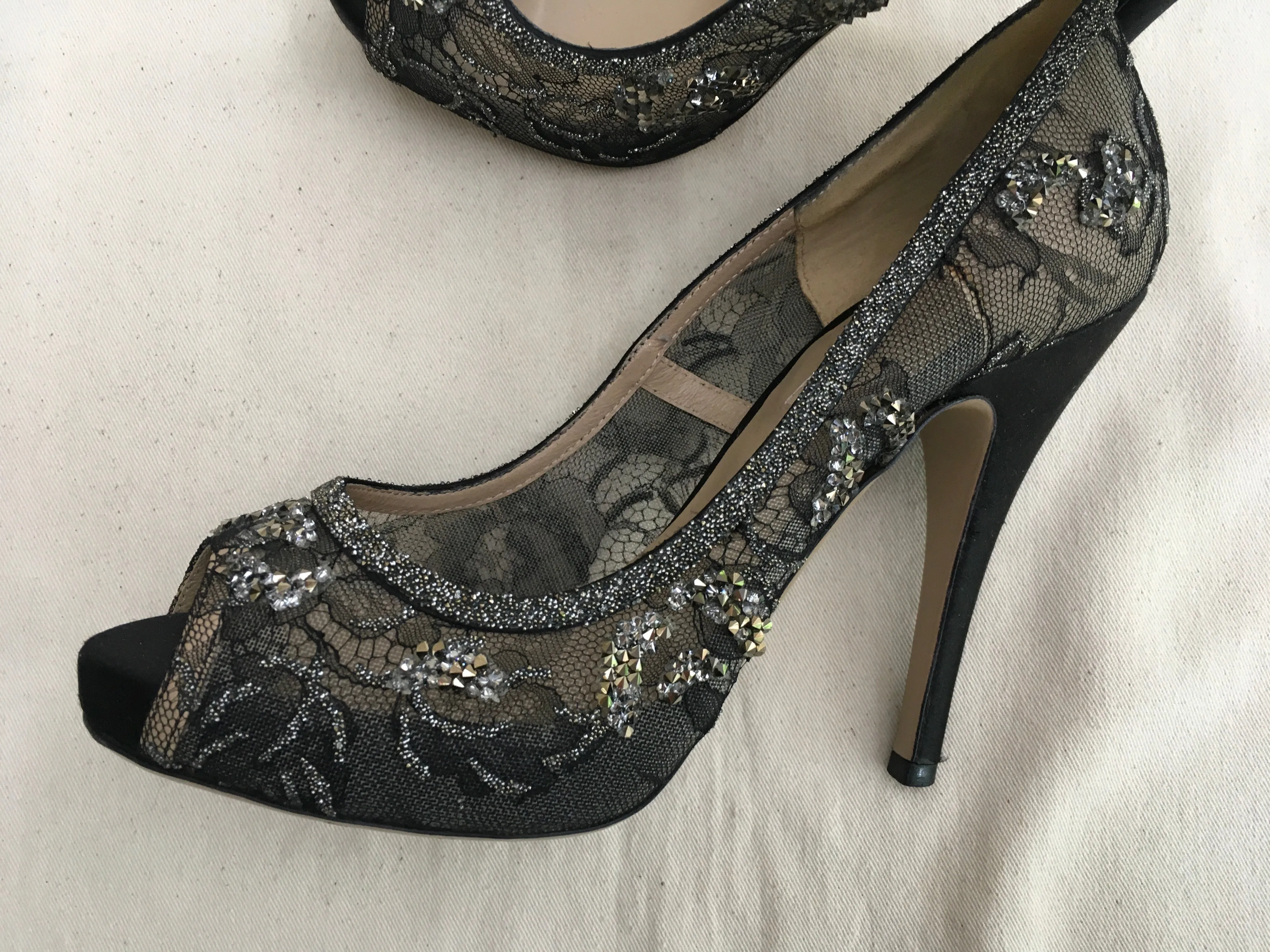 Valentino Women's Black Crystal Lace Platform Pump Shoes Size 36 UK 3 US 6 ladies