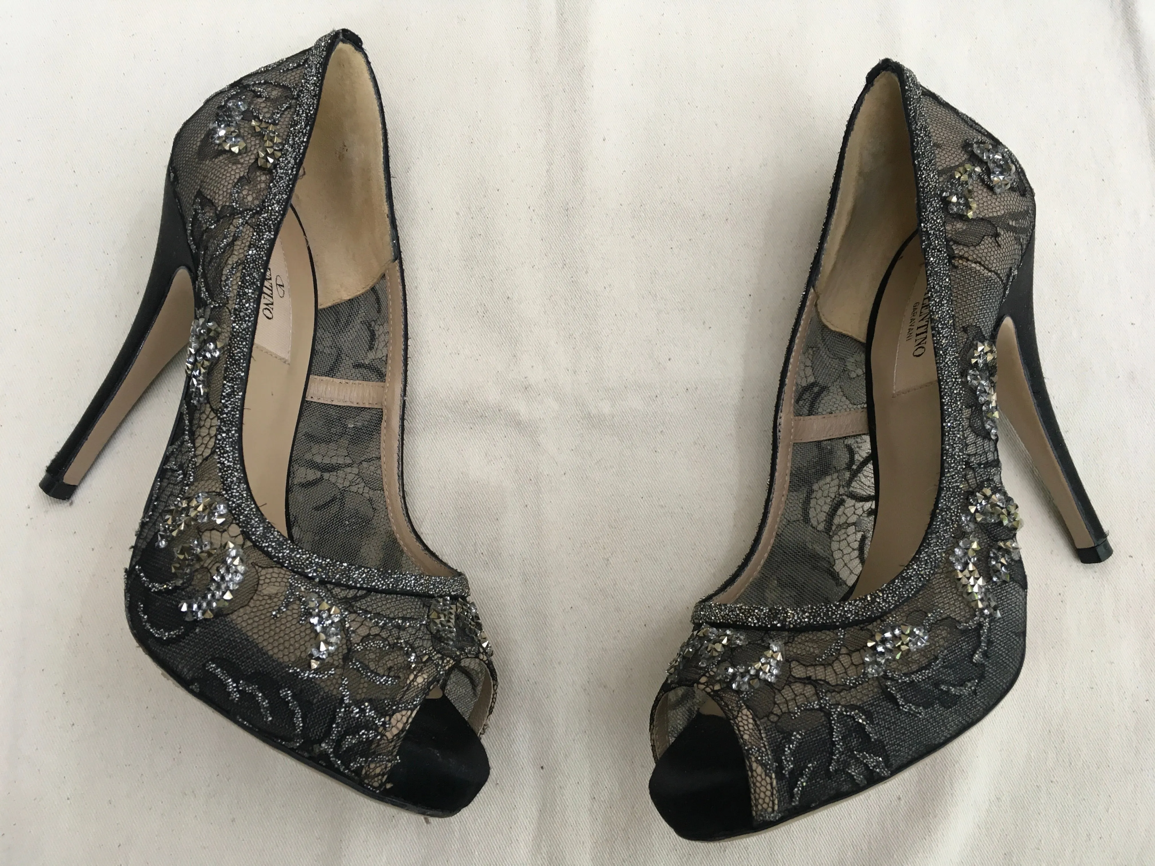 Valentino Women's Black Crystal Lace Platform Pump Shoes Size 36 UK 3 US 6 ladies