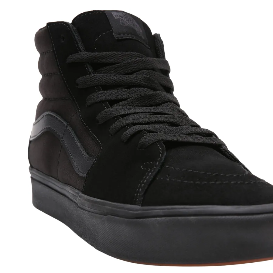 Vans scarpa sneakers alta da uomo e donna Comfycush Sk8-Hi vn0a3wmbvnd1 nero-nero Anatomic Shape Maximum Performance
