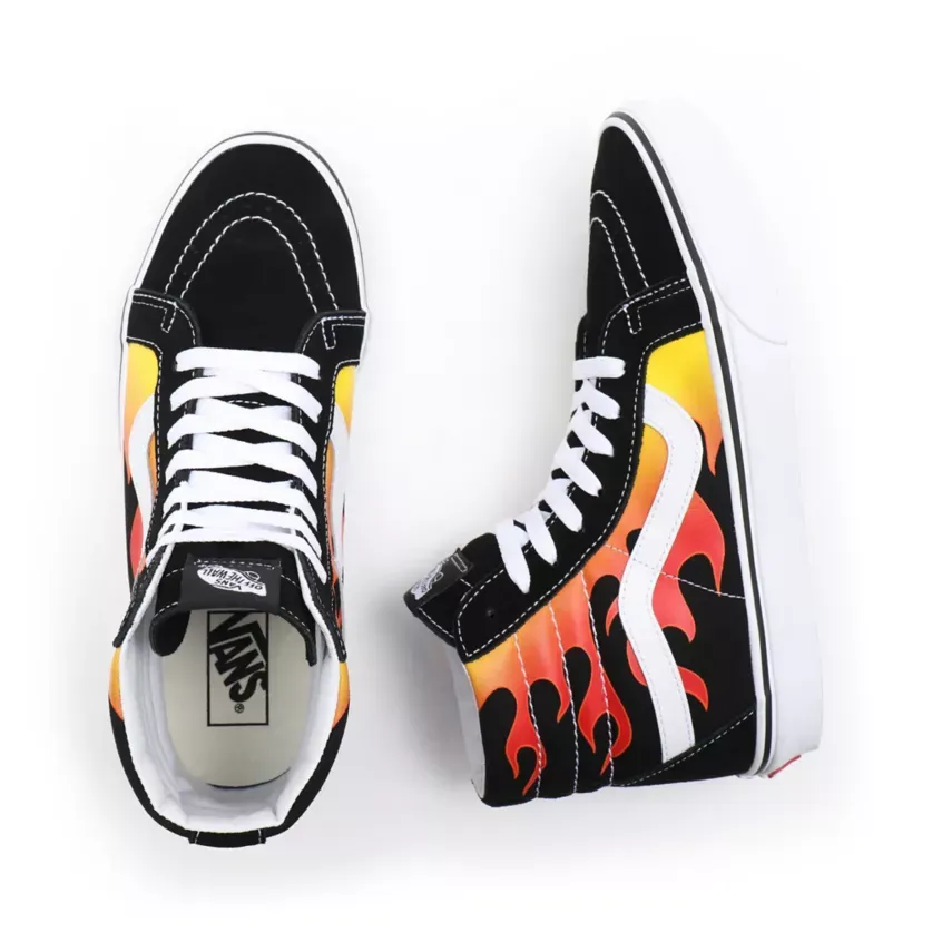 Speed Enhancement Vans Scarpa sneakers per uomo e donna con fantasia fiammata Sk-8Hi Reissue Flame VN0A2XSBPHN1 nero-bianco-fiamme