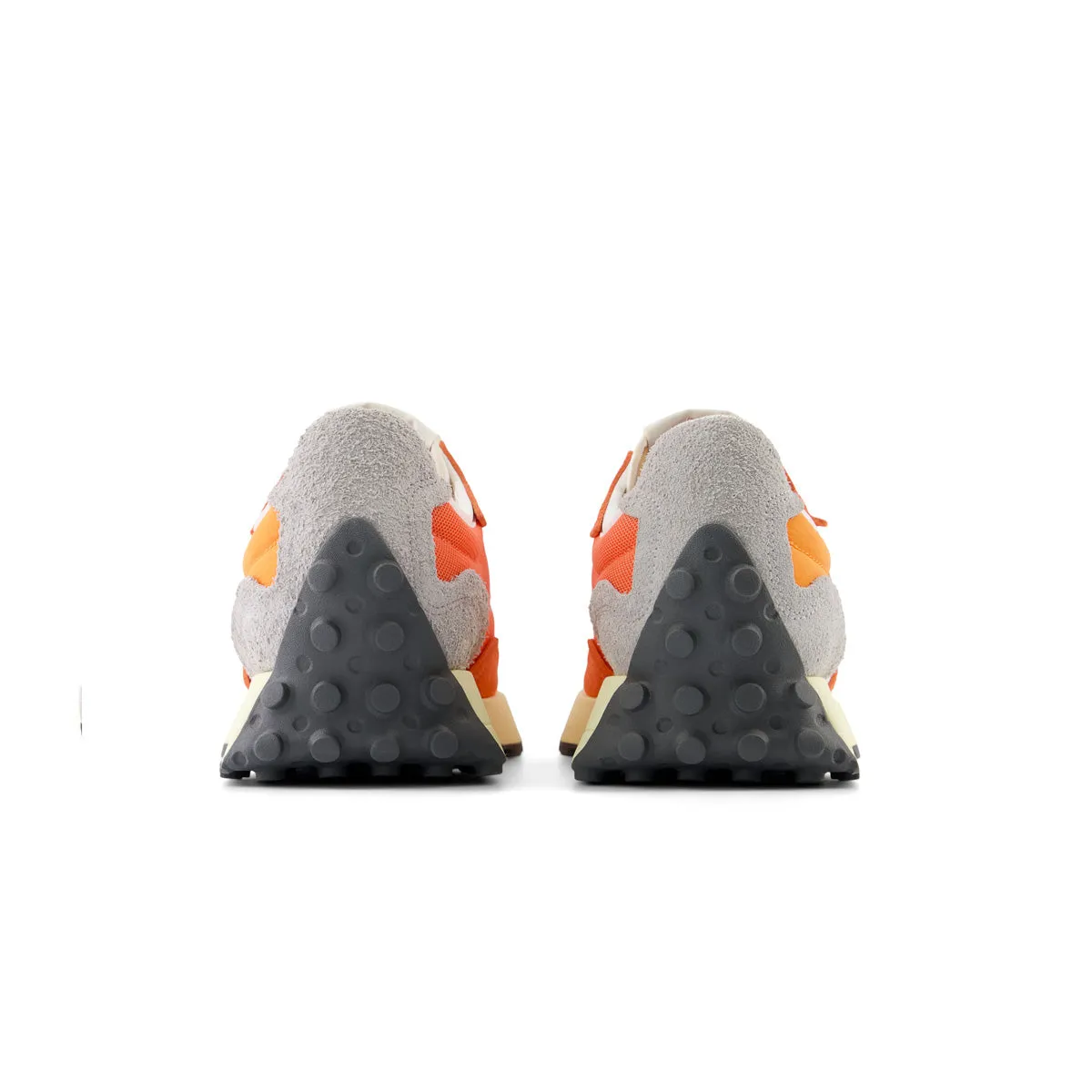 Multi-functional performance 327 'Gulf Red'