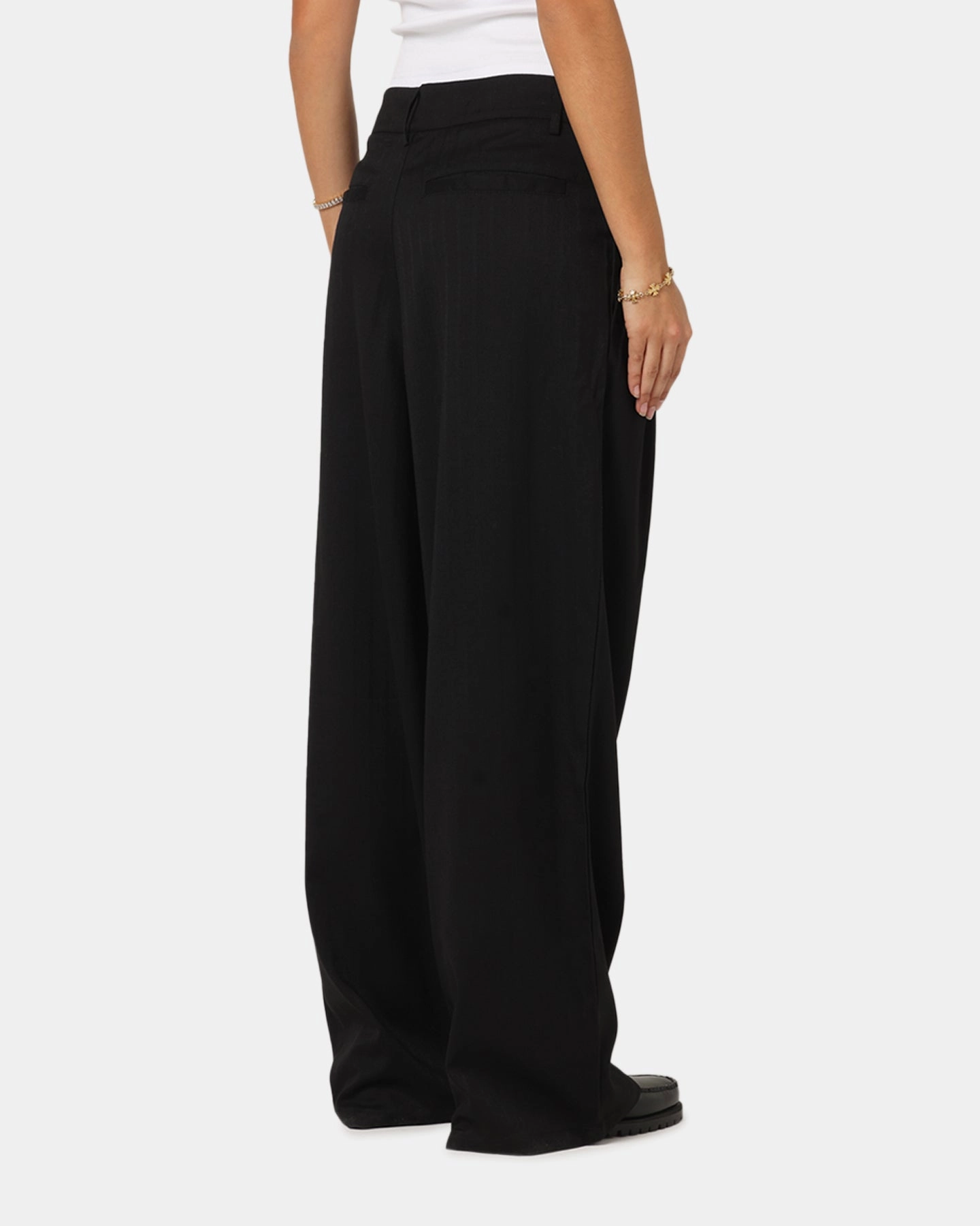Bold Design Versatile Look XXIII Pleated Pant Black