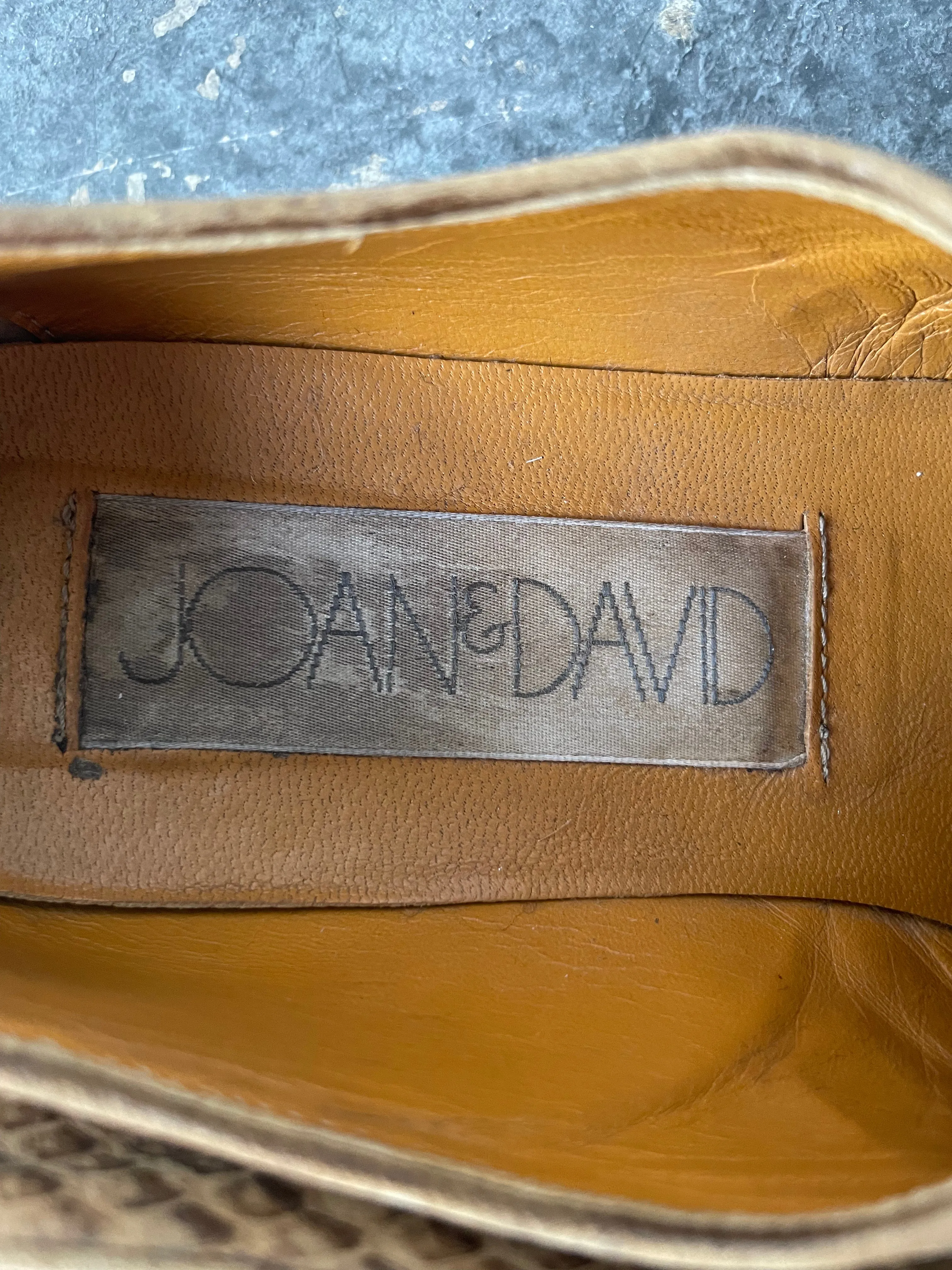Vintage Joan & David Brown Snakeskin oxfords Size 8