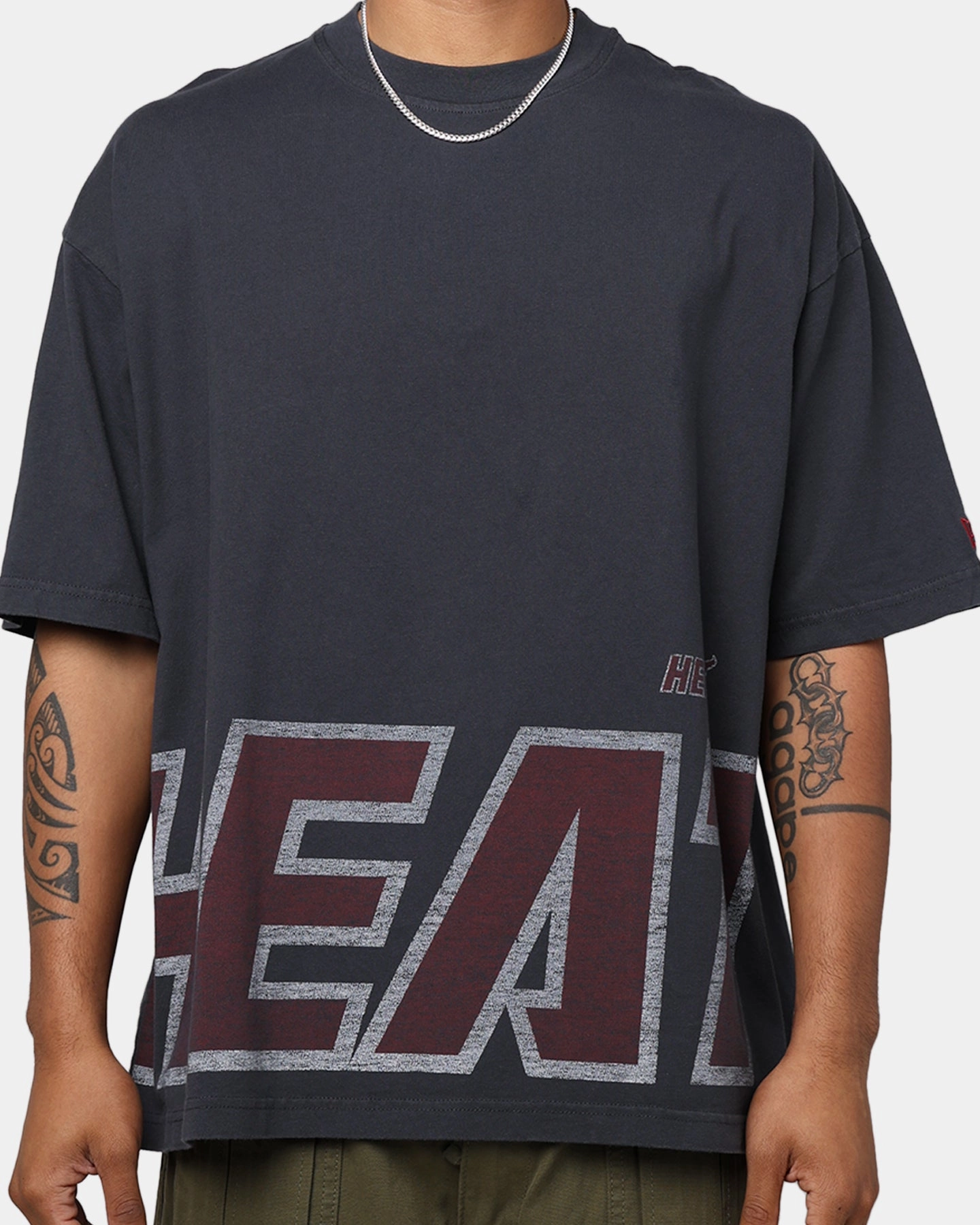 New Era Miami Heat Oversized T-Shirt Black Simple and Comfortable