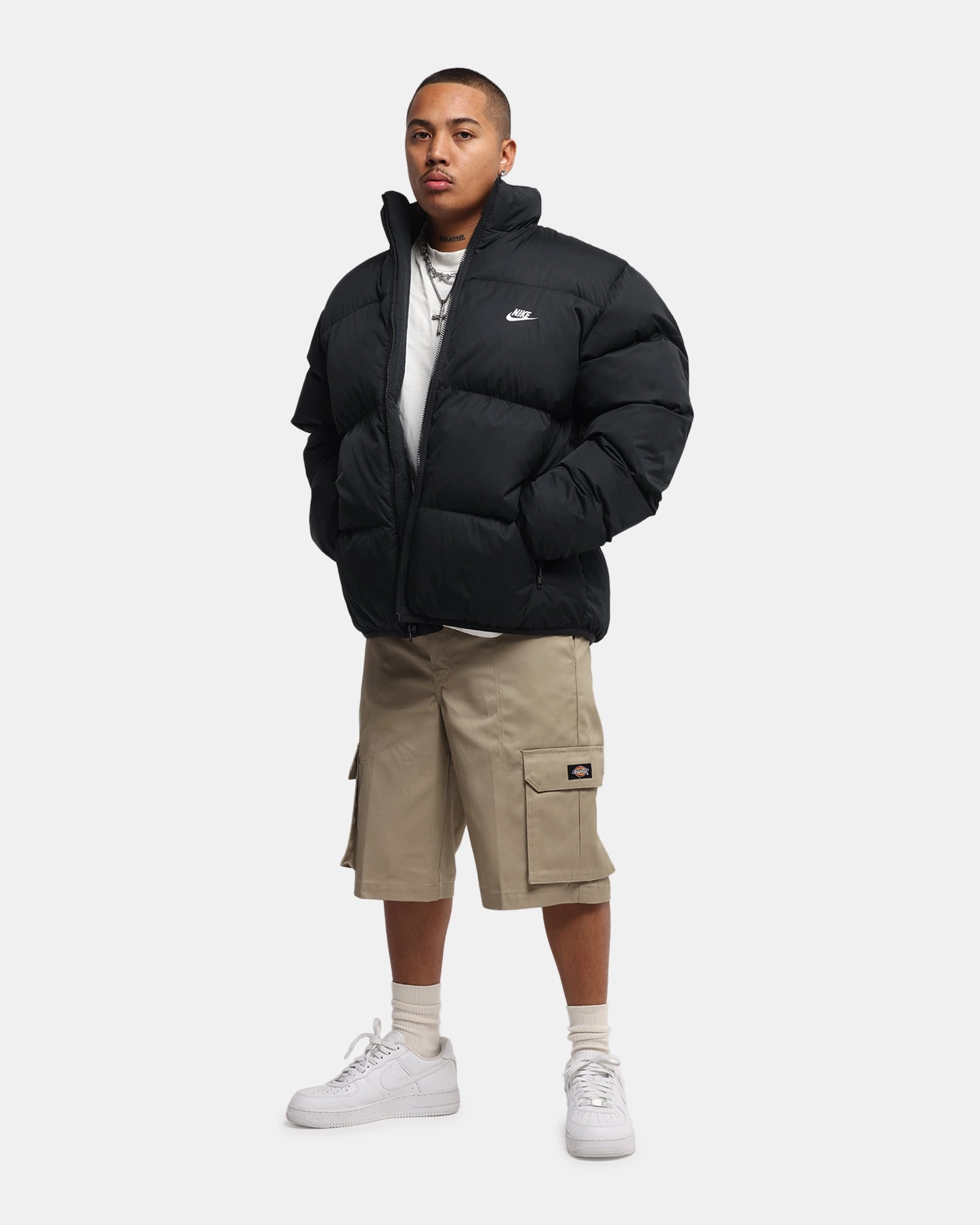 Seamless Integration Nike Sportswear Club Puffer Jacket Black/White