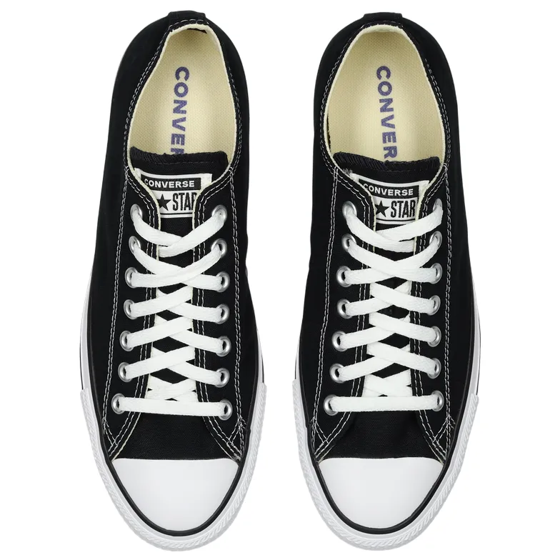 Converse All Star Chuck Taylor OX Unisex Tela M9166C | Sneakers nera Vast color running in a boardwalk area shoes