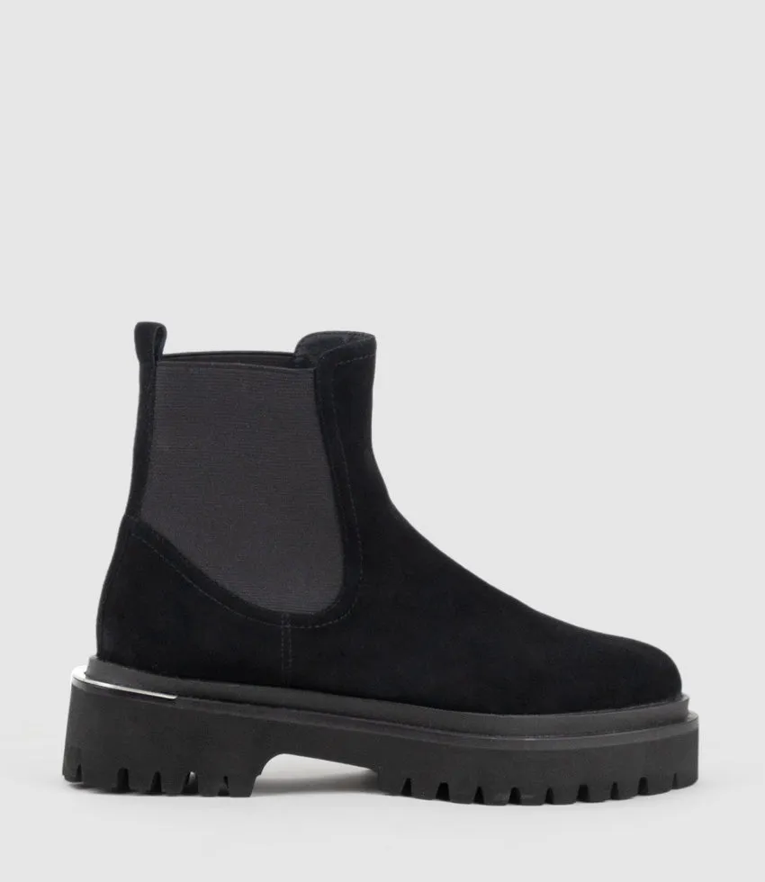 WILMOTT Chukka Boot on EVA Sole in Black Suede