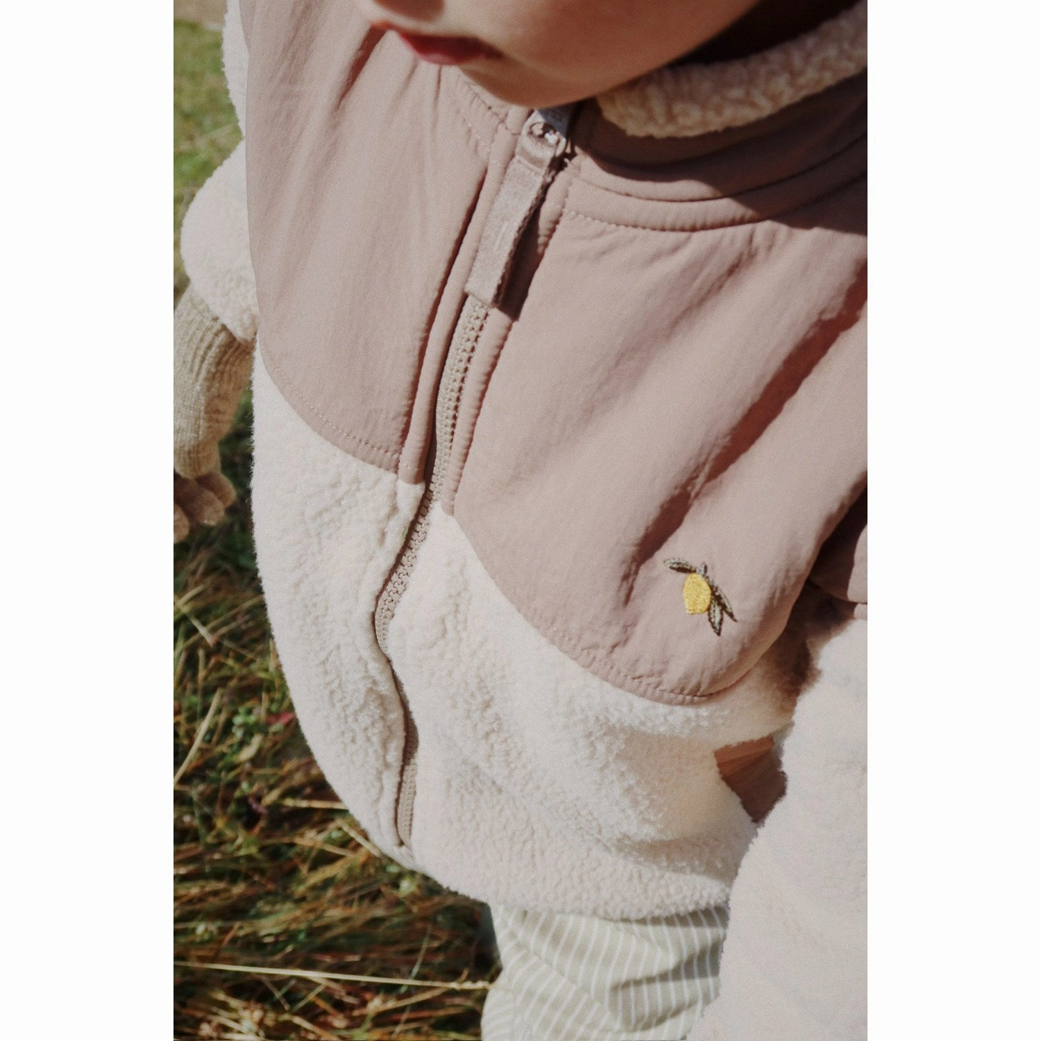 Konges Sl?jd Oxford Tan Flynn Fleece Jacket Grs Non Restrictive Mobility Urban Edge