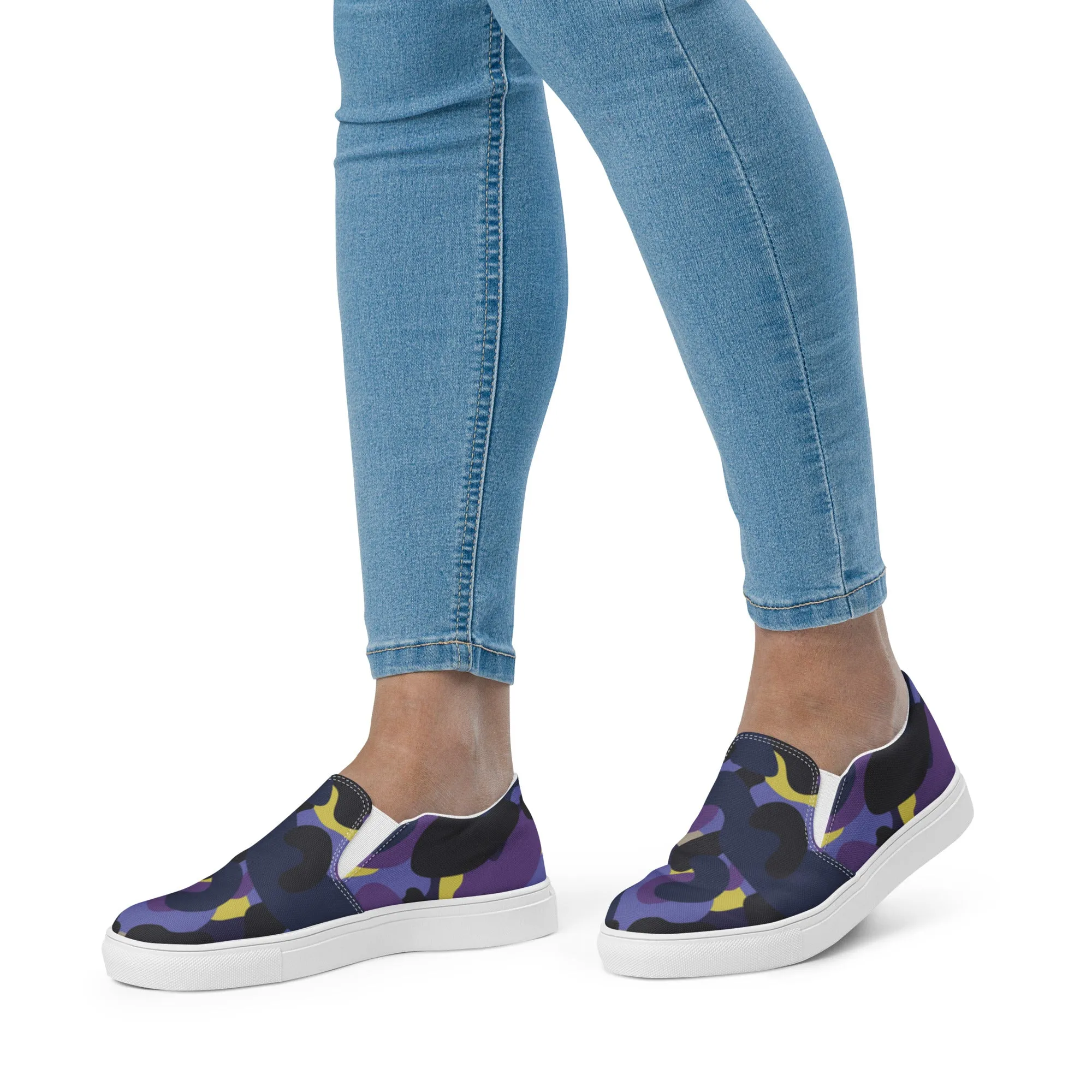 Women’s Camo slip-on canvas shoes, Purple camo shoes