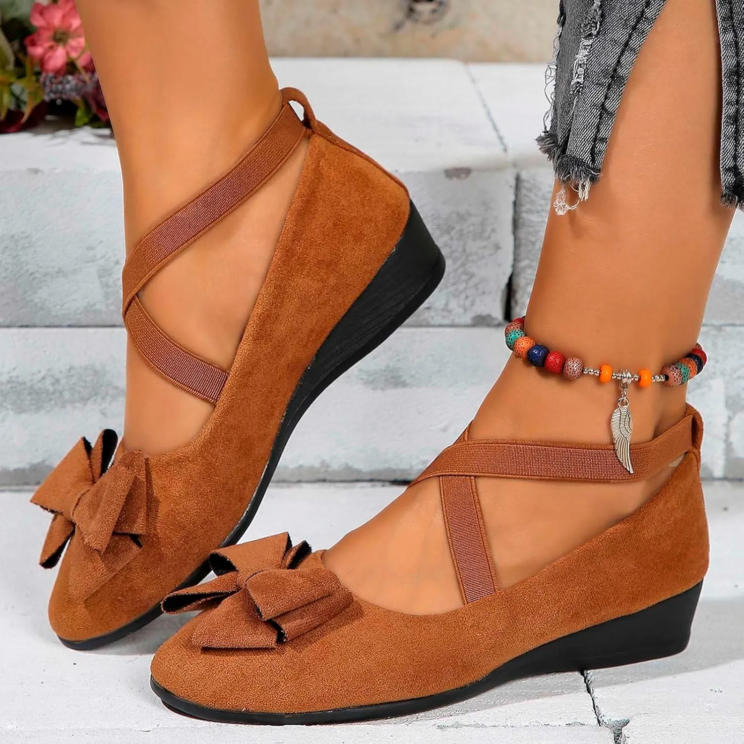 Women's Comfortable Suede Casual Shoes Low Heel Elastic Strap Slip-On Walking Footwear for Daily Wear and Outings
