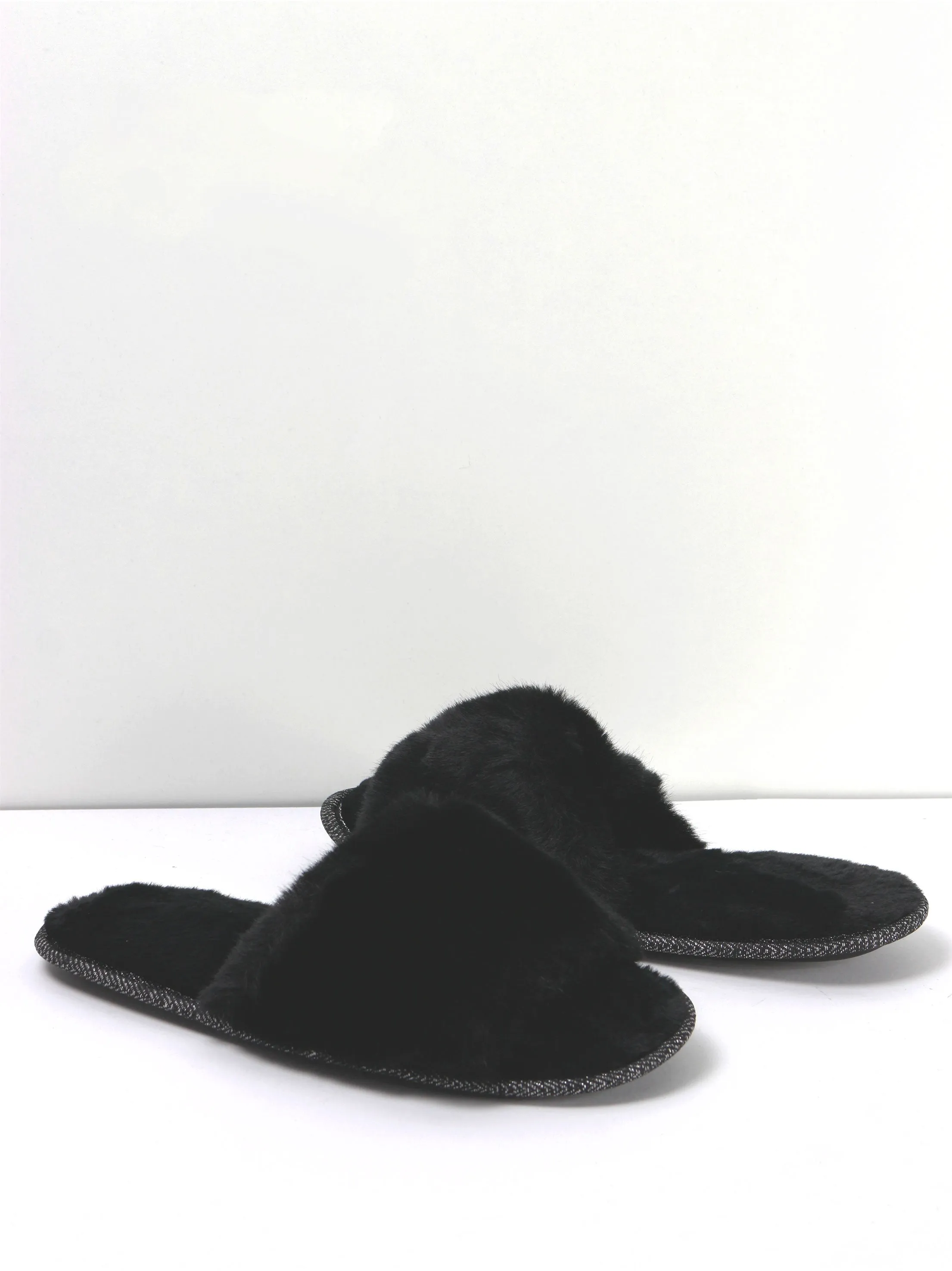 Women's Faux Fur Rubber Sole Slippers,Black