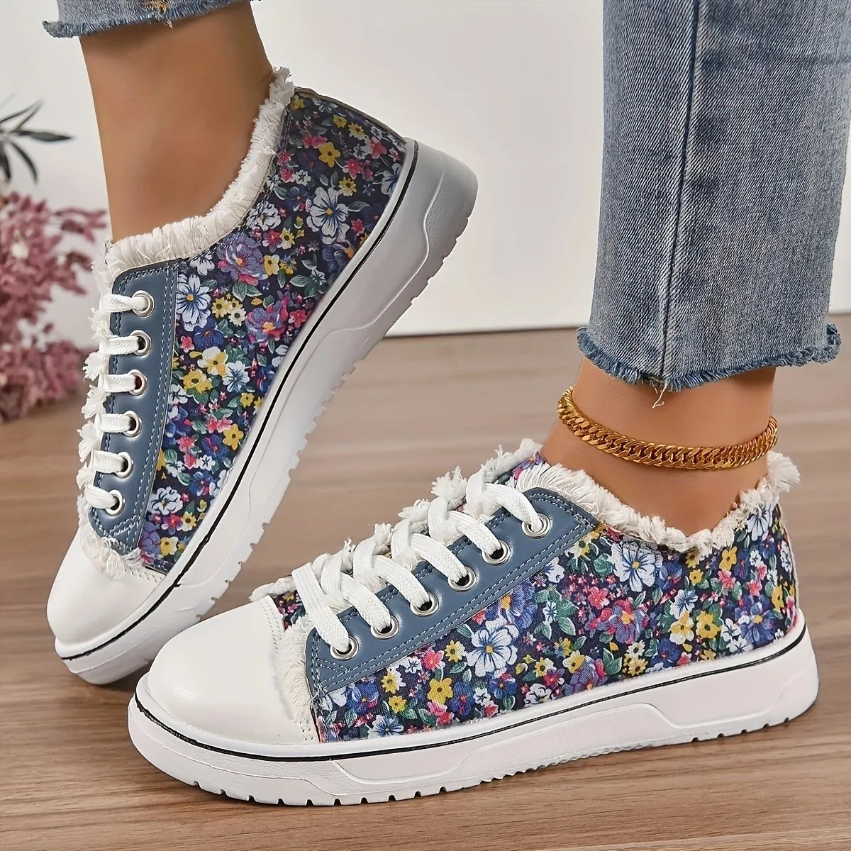 Women's Floral Printed Canvas Sneakers