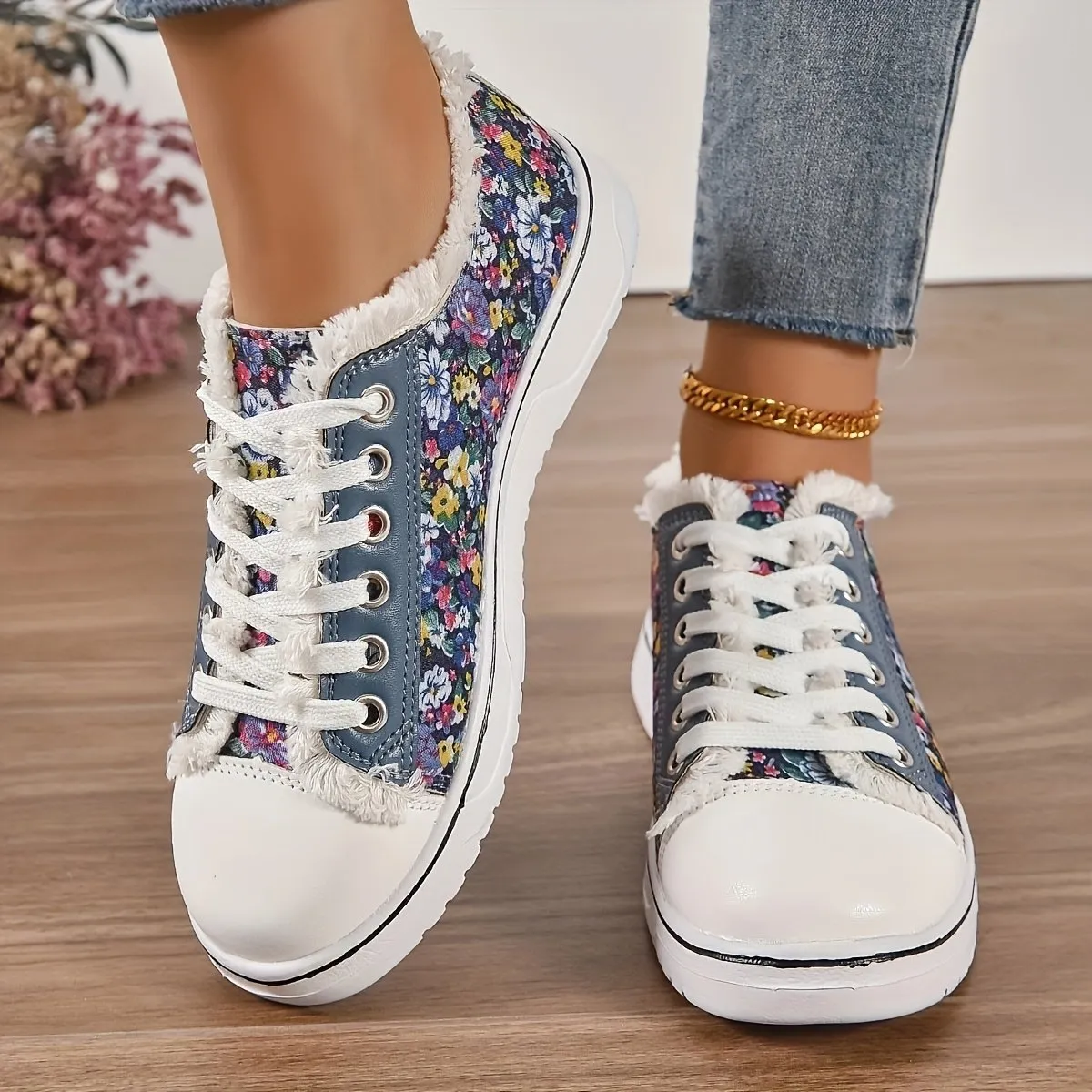 Women's Floral Printed Canvas Sneakers