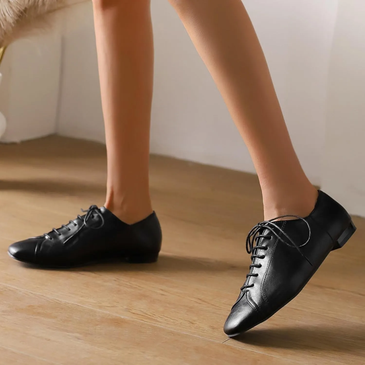 Womens Leather Lace-Up Perforated Flat Oxfords Square Toe Low Heel Block Soft Sole Formal Work Office Business Dress Shoes