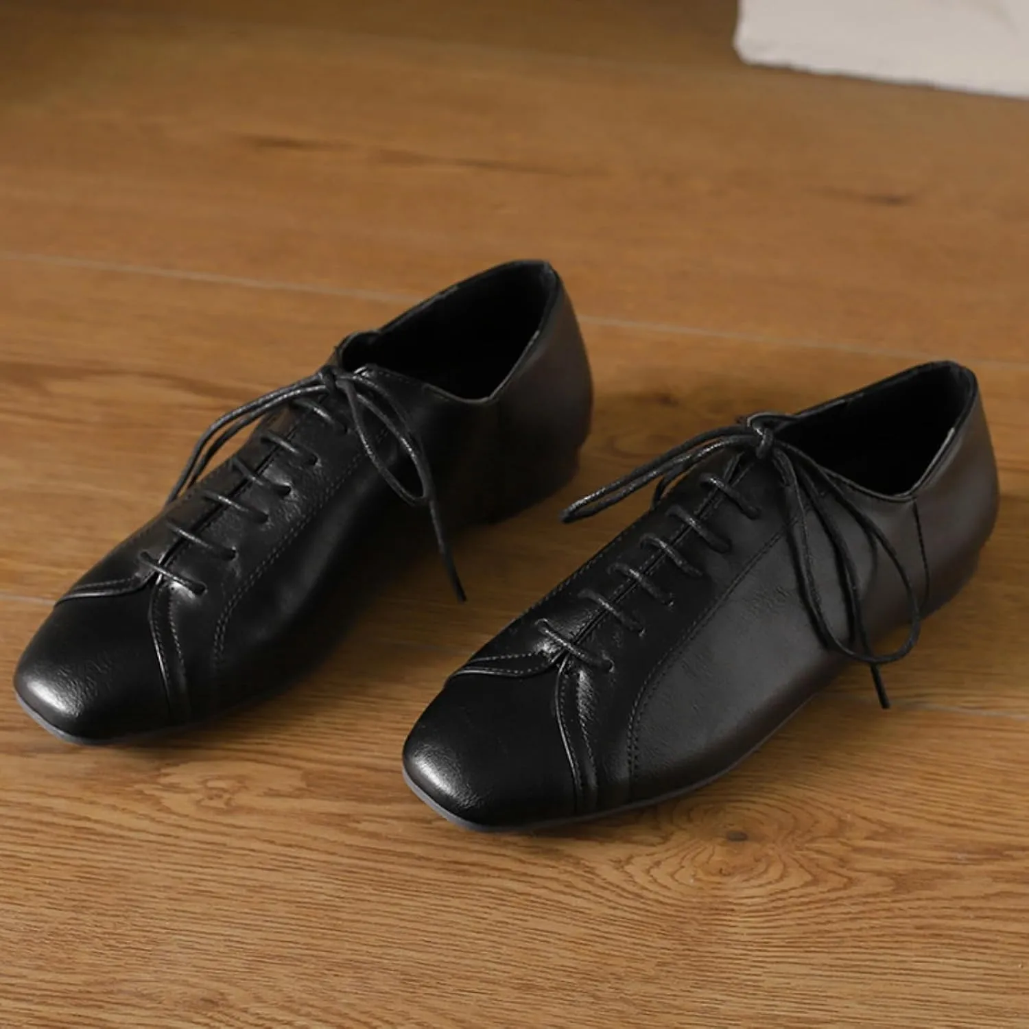 Womens Leather Lace-Up Perforated Flat Oxfords Square Toe Low Heel Block Soft Sole Formal Work Office Business Dress Shoes