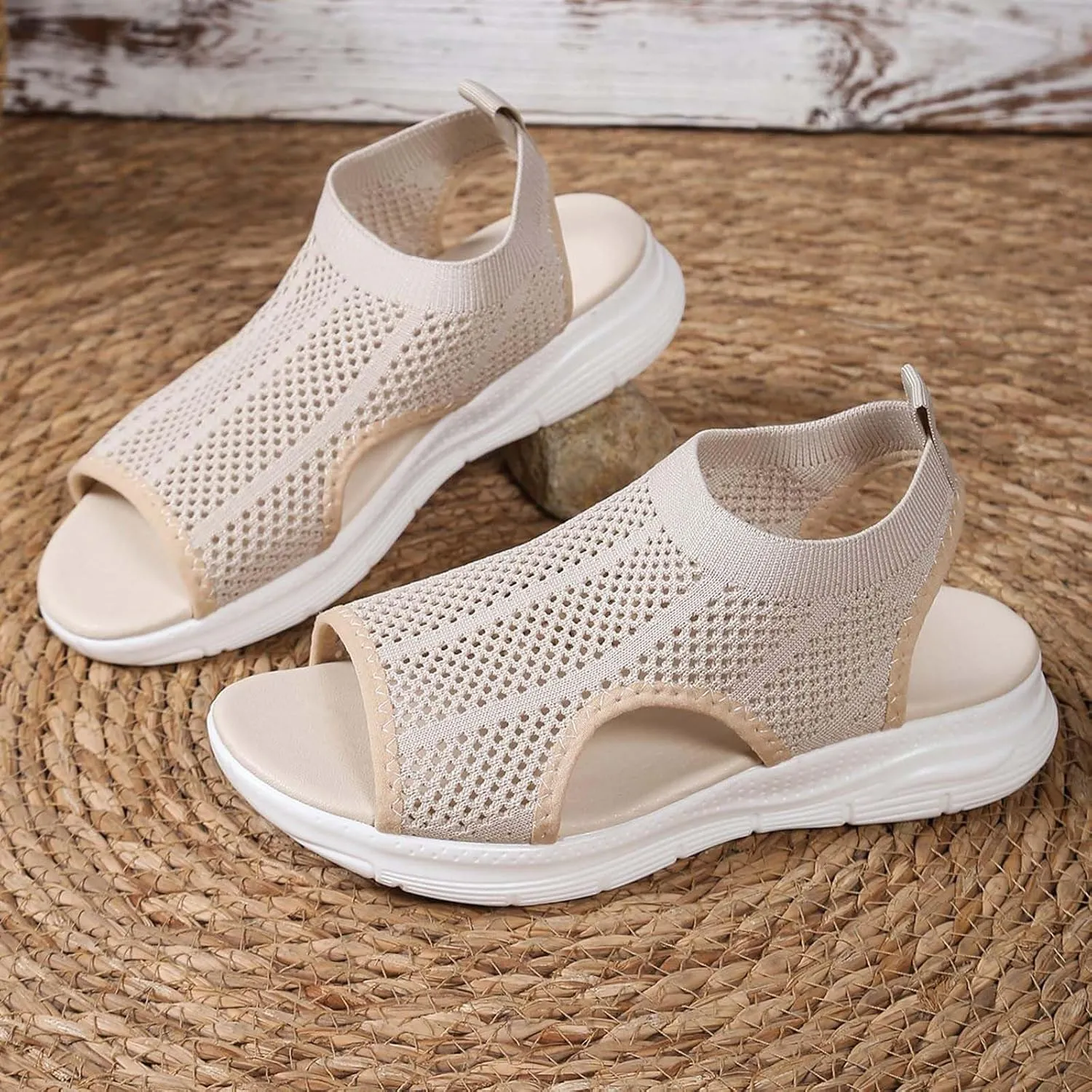 Women's Summer Casual Sandals Soft Flat Thick Bottom Comfortable Slip Outdoor Walking Fashionable Lightweight