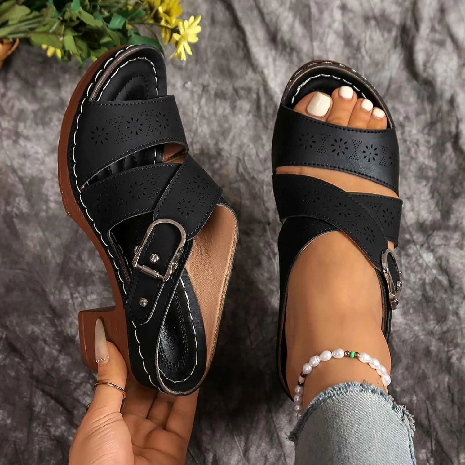 Women's Summer Slippers Open Toe Wedge Sandals with Buckle Strap Comfortable Casual Beach Shoes for Daily Wear