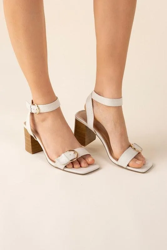 Womens Treaty S Buckle Sandal Heels