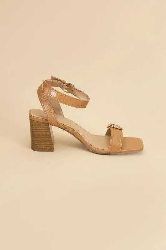 Womens Treaty S Buckle Sandal Heels