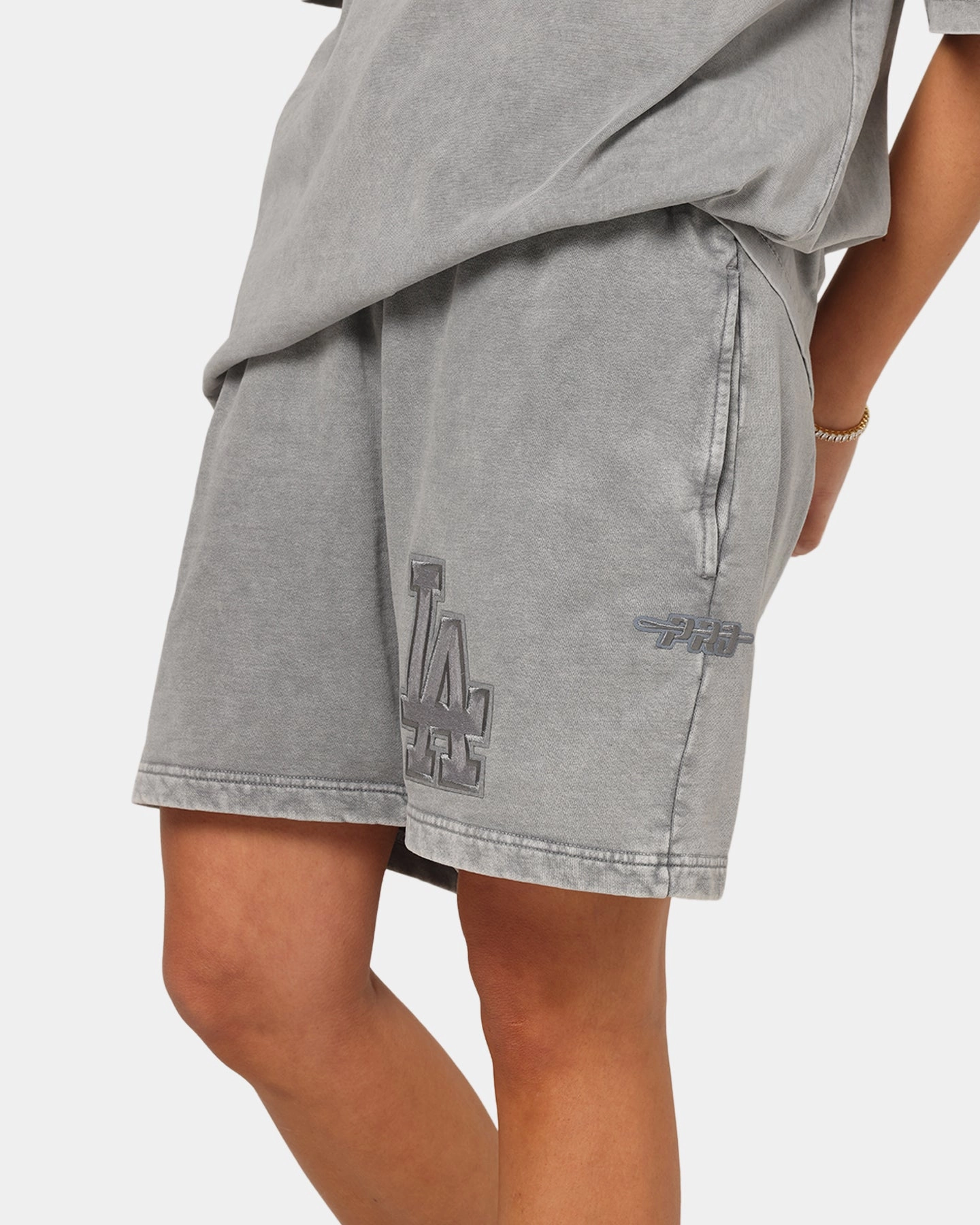 Pro Standard Los Angeles Dodgers Washed Classic Shorts Washed Grey Rugged Comfort