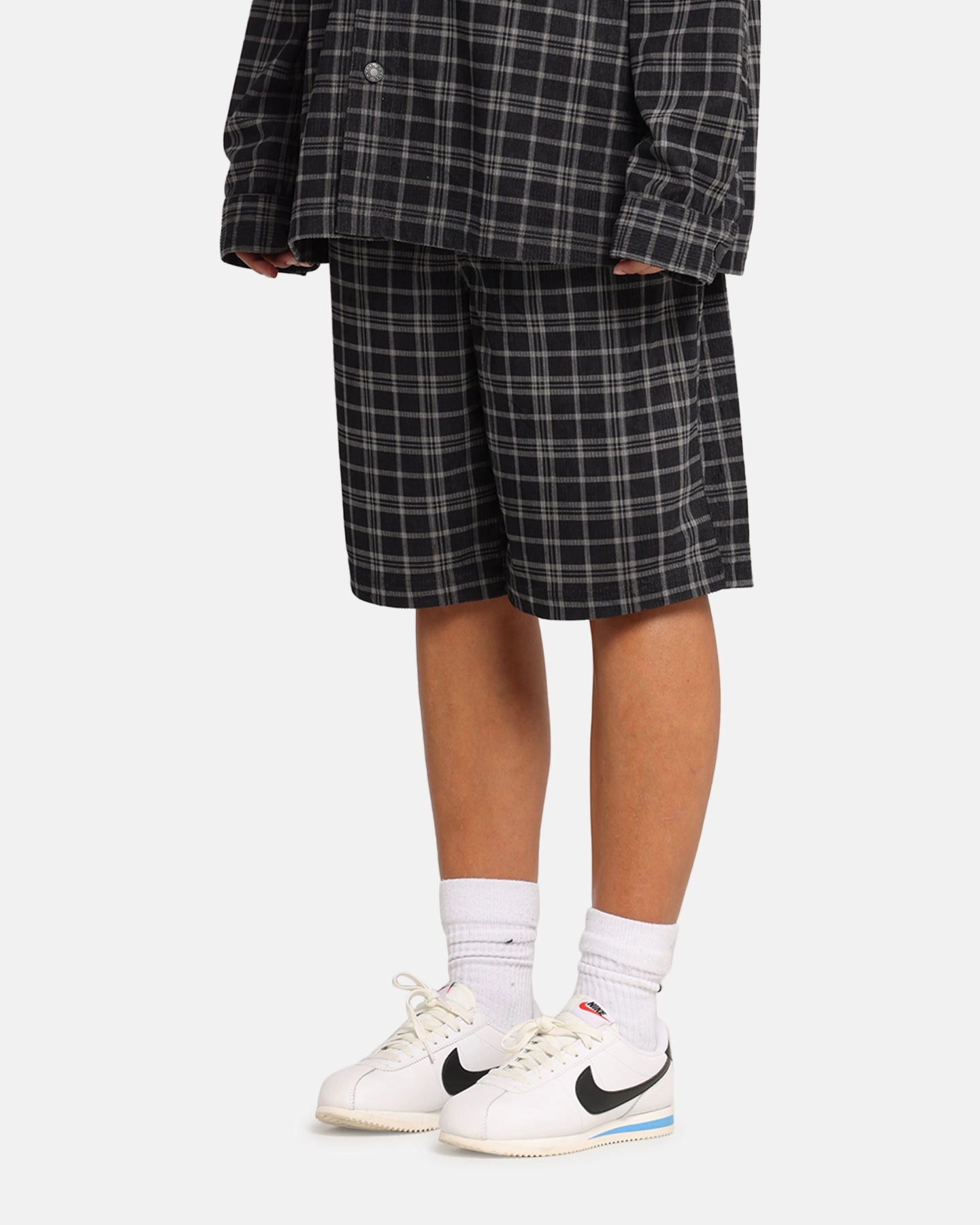All Day Comfort Walk Friendly XXIII Plaid Corduroy Jorts Black/Grey