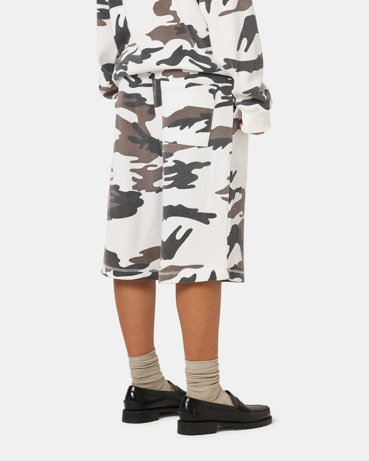 XXIII Printed Thermal Shorts Snow Camo Wide-leg cut